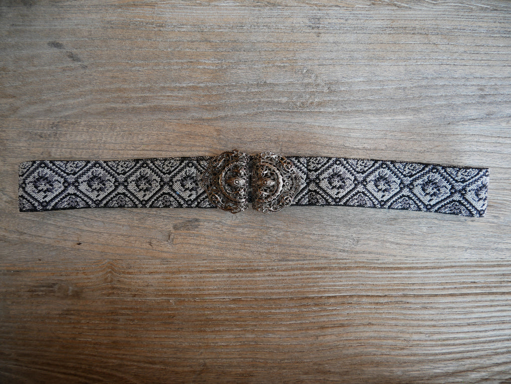 Trachtengürtel Igel Teil 2