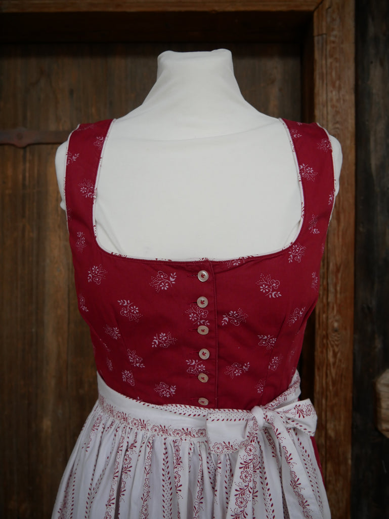 Dirndl mit Jacke