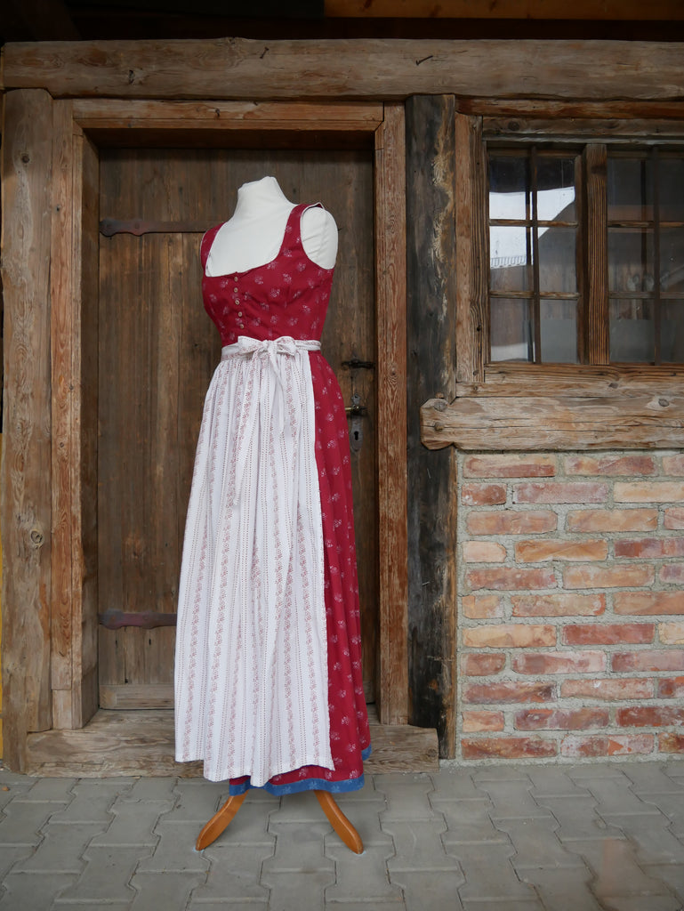 Dirndl mit Jacke