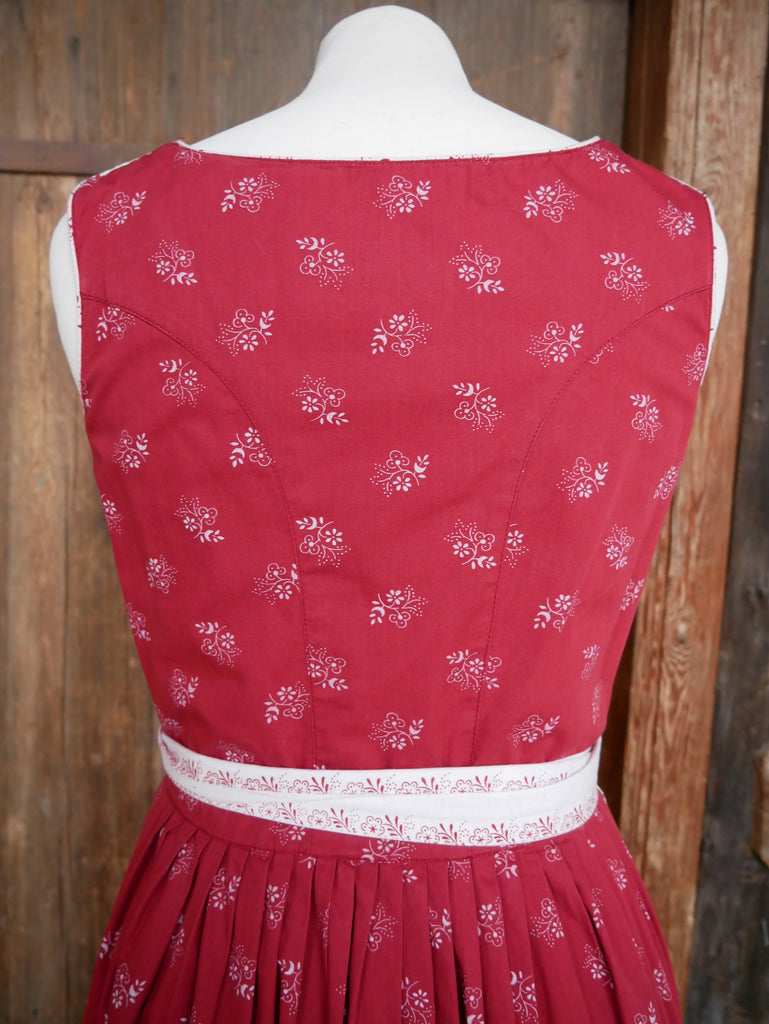 Dirndl mit Jacke